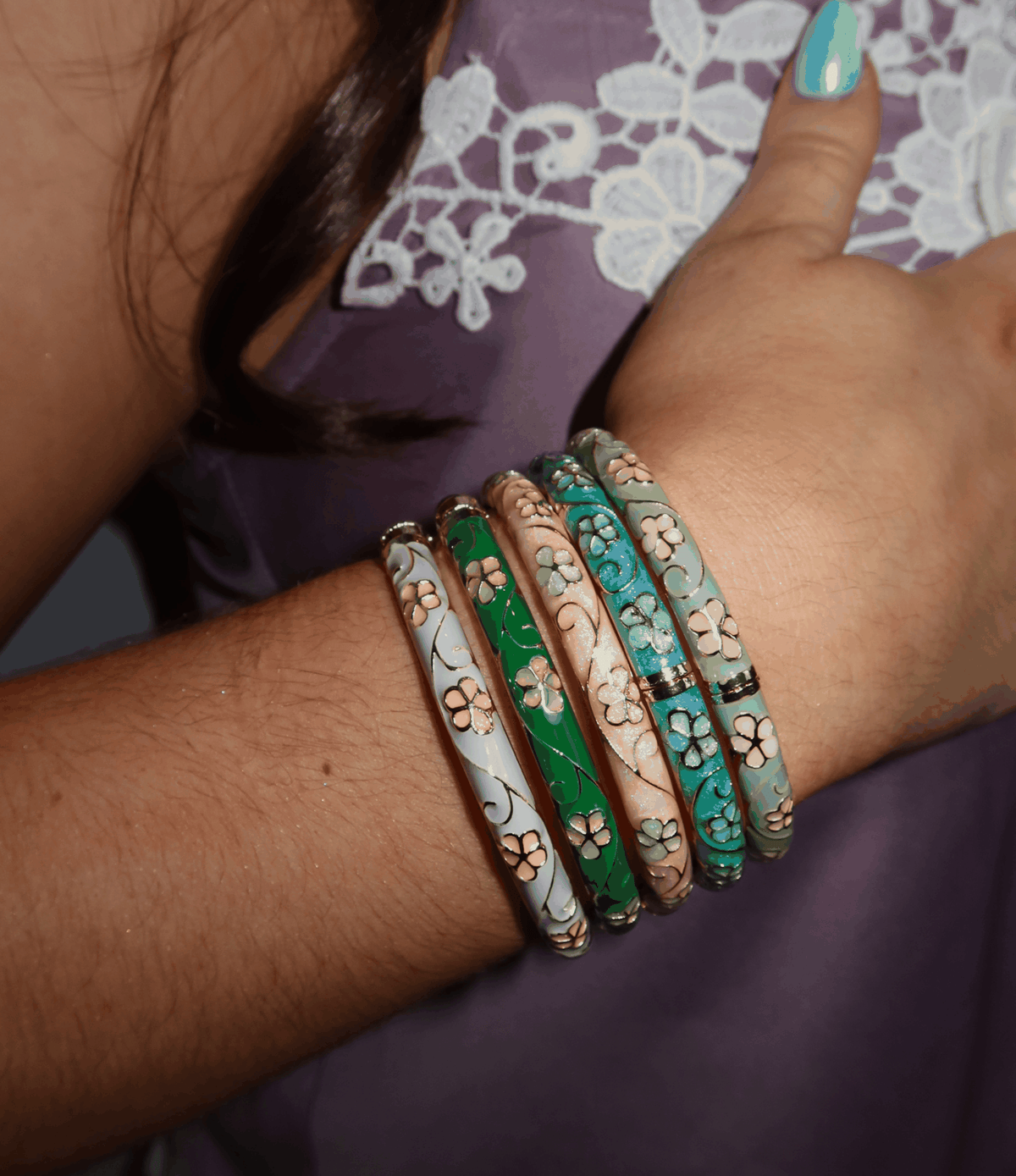 PIXIE ENAMEL BANGLE IN DARK GREEN