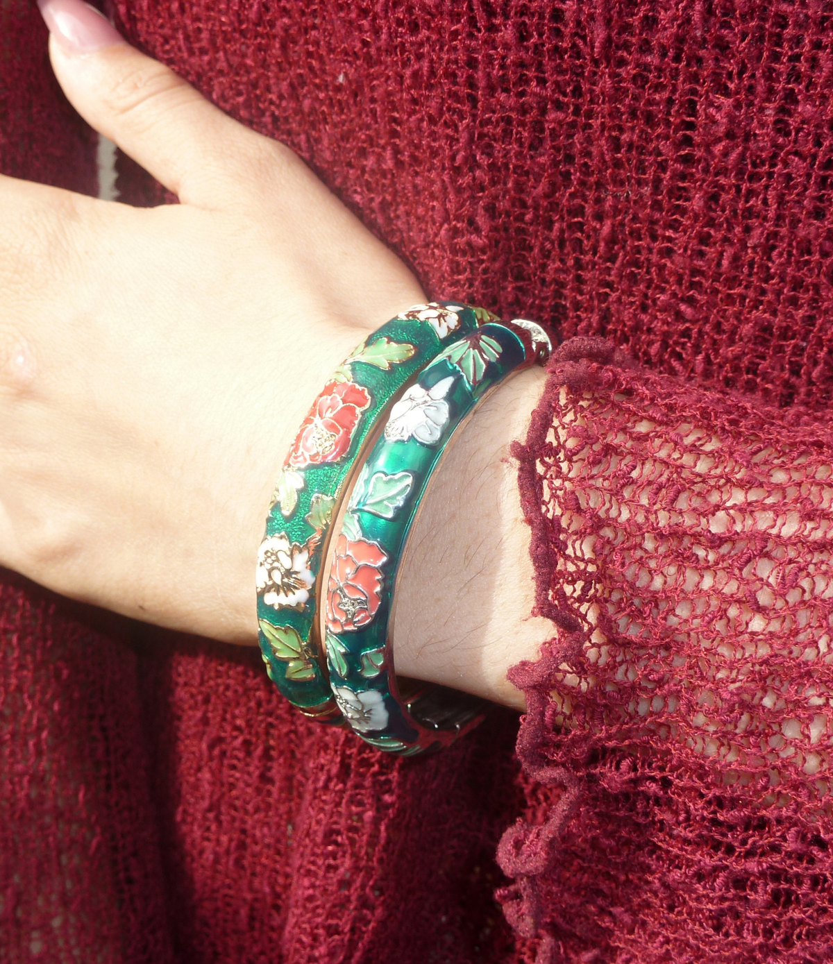 VIENNA ENAMEL BANGLE VIVID IN GREEN