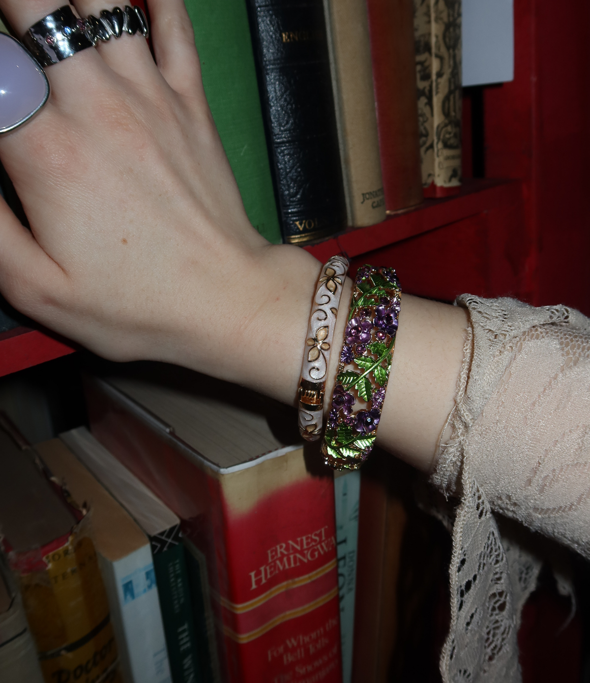 LA VIE EN ROSE BANGLE IN PURPLE