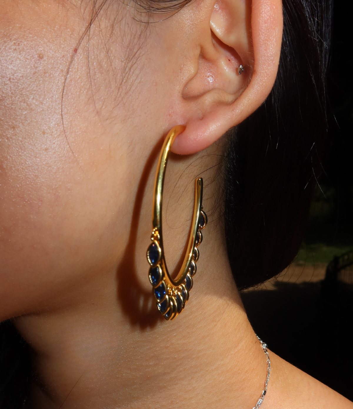 VIVIAN EARRINGS IN BLUE