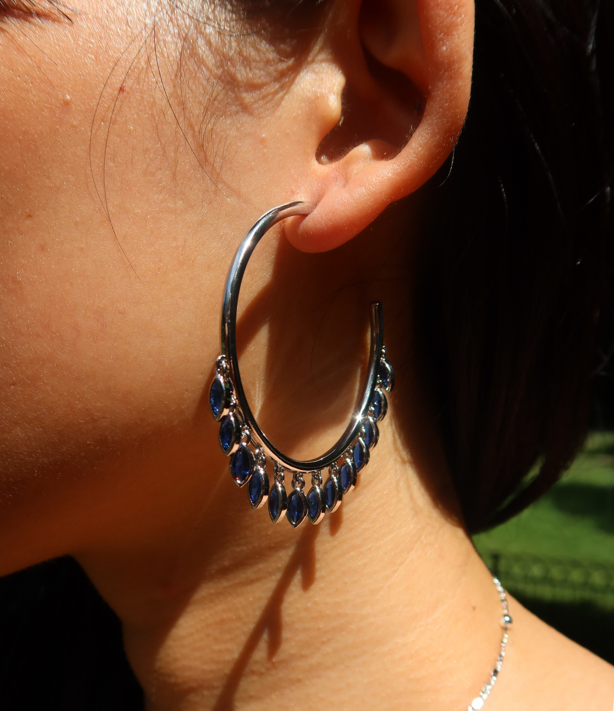 VIVIAN EARRINGS IN BLUE