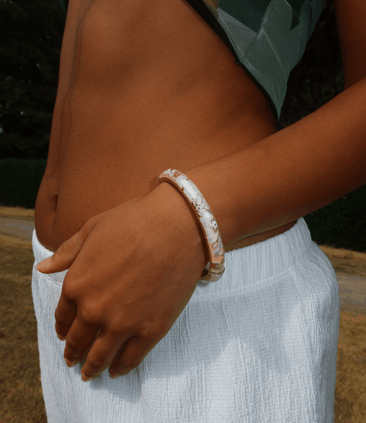 FAIRY ENAMEL BANGLE IN PINK