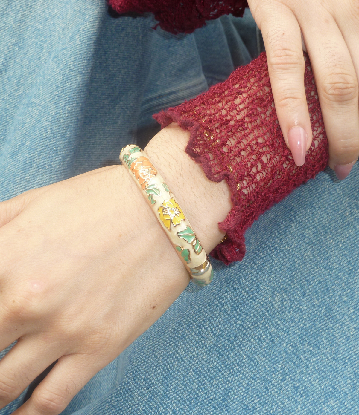 VIENNA ENAMEL BANGLE VIVID IN BEIGE