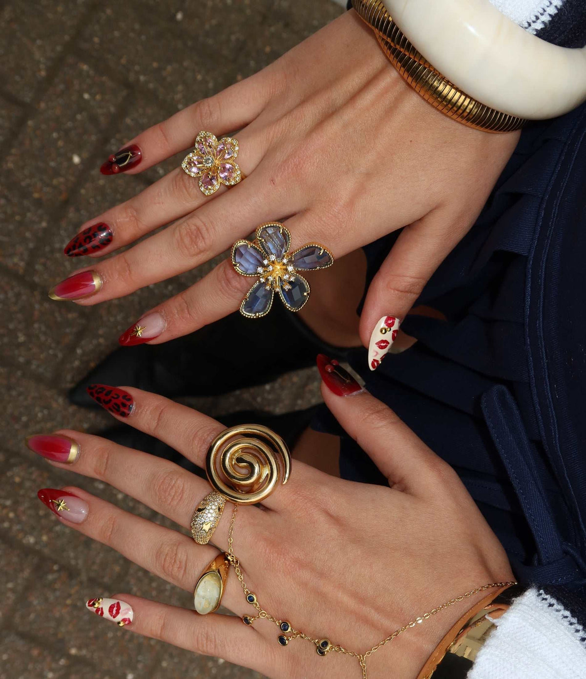 JULY FLOWER RING