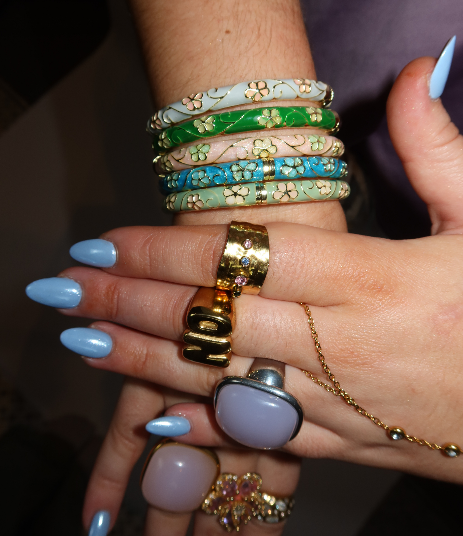 PIXIE BANGLE IN LIGHT GREEN