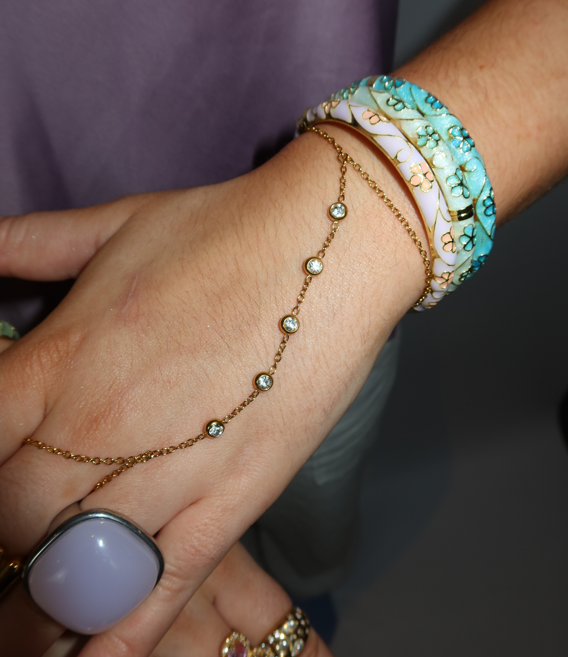 PIXIE BANGLE IN LIGHT GREEN