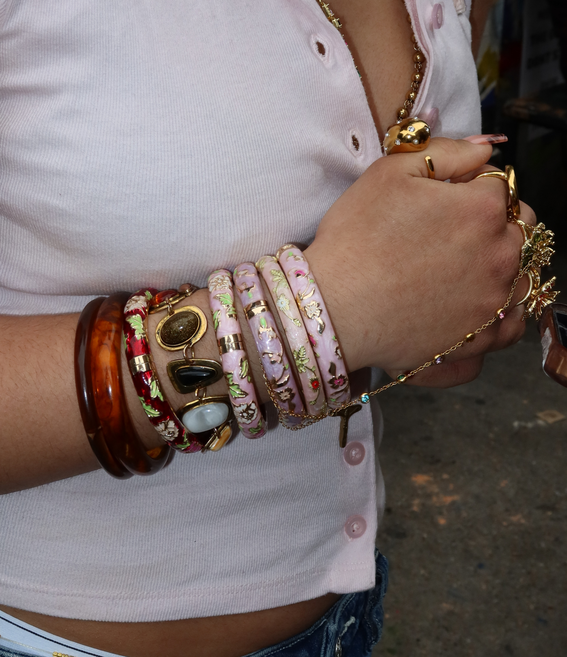LOVE DROP BANGLE IN LIGHT PINK