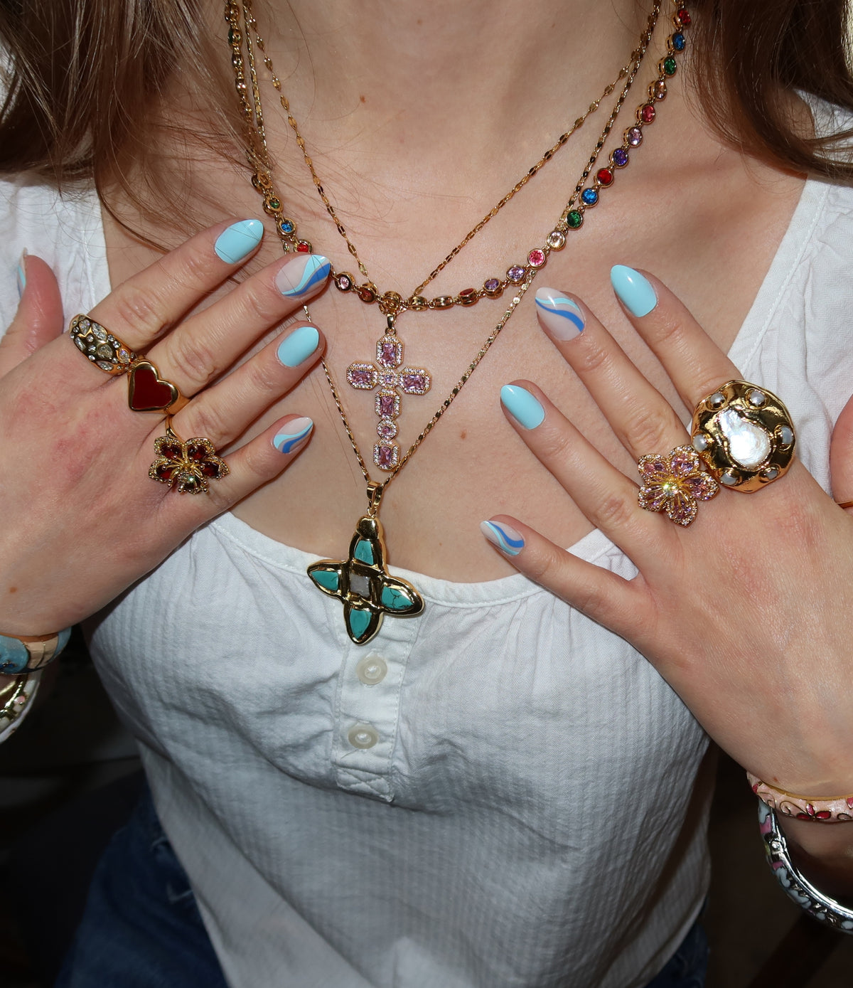 AMARA CROSS NECKLACE IN PINK