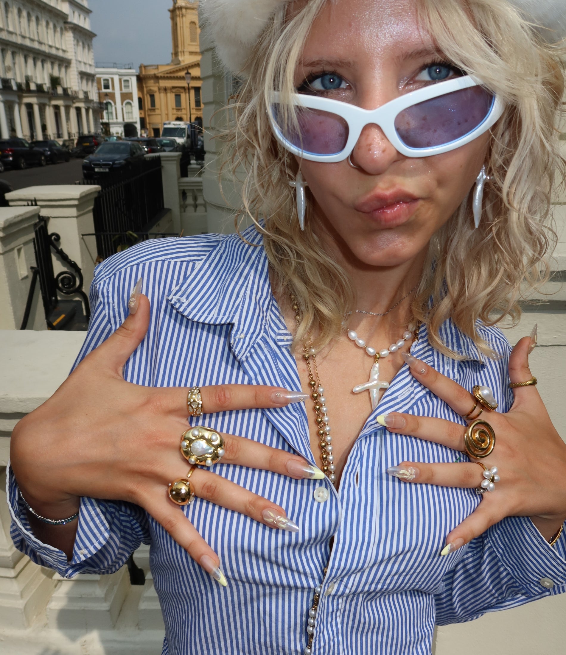 ODETTE PEARL CROSS NECKLACE