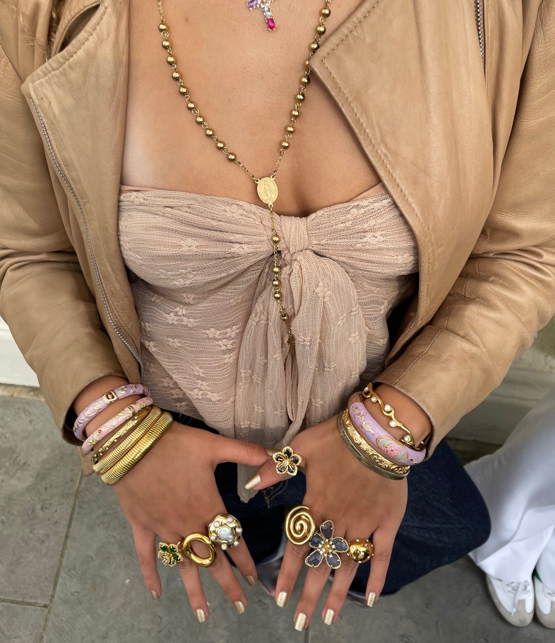 AURELIA BANGLE IN WHITE