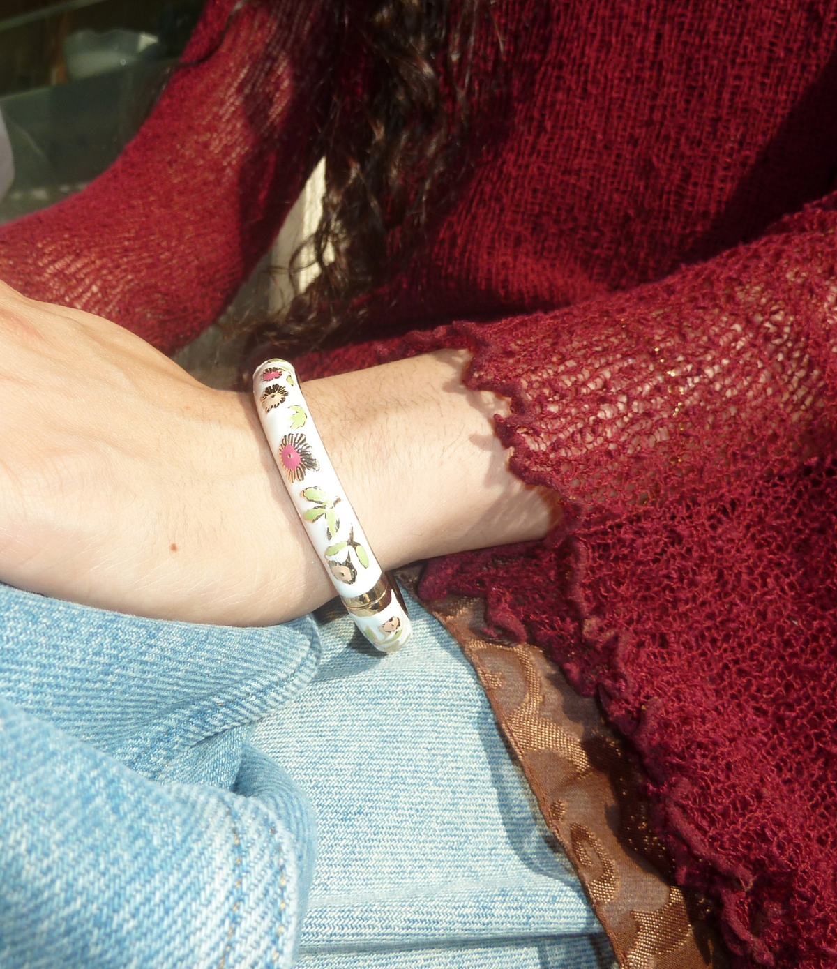 POPPY BANGLE IN WHITE
