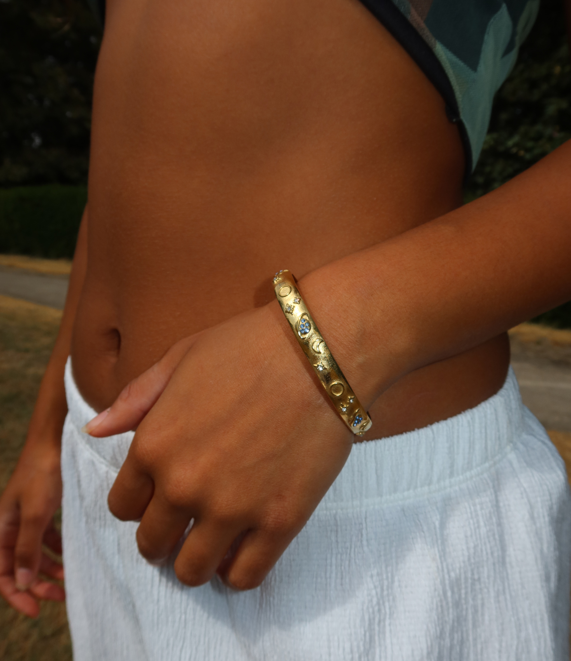 LUNA MOON BANGLE