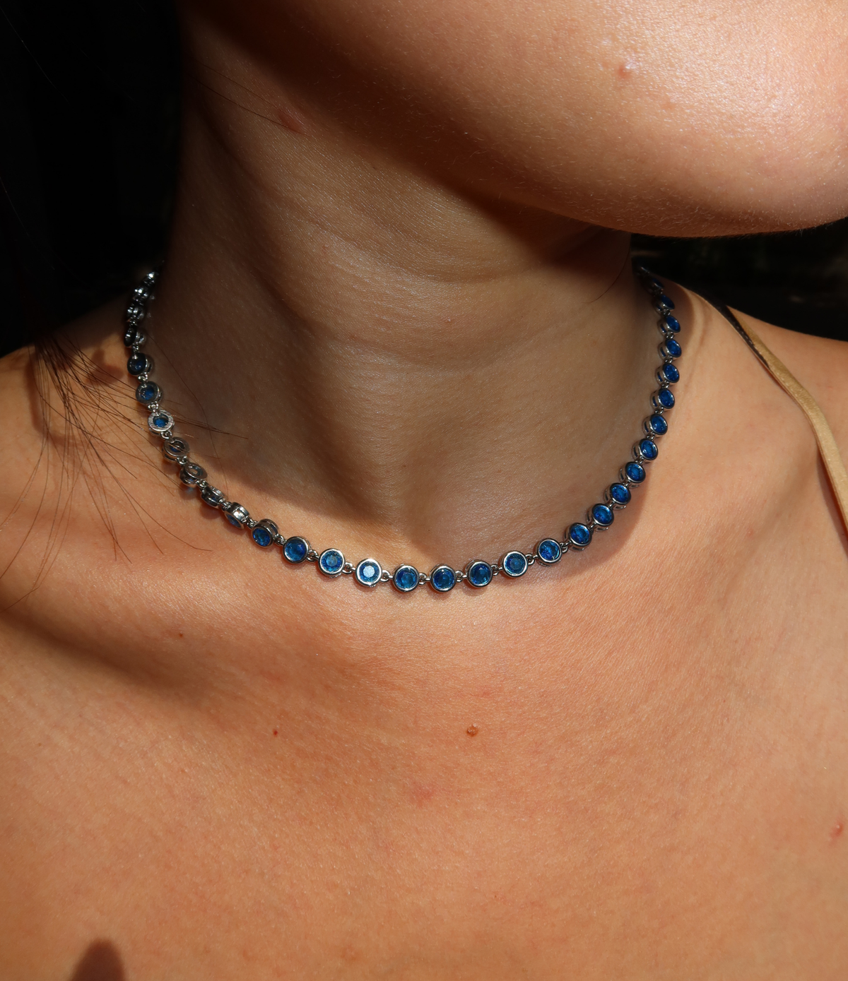 VIVIAN TENNIS NECKLACE IN BLUE