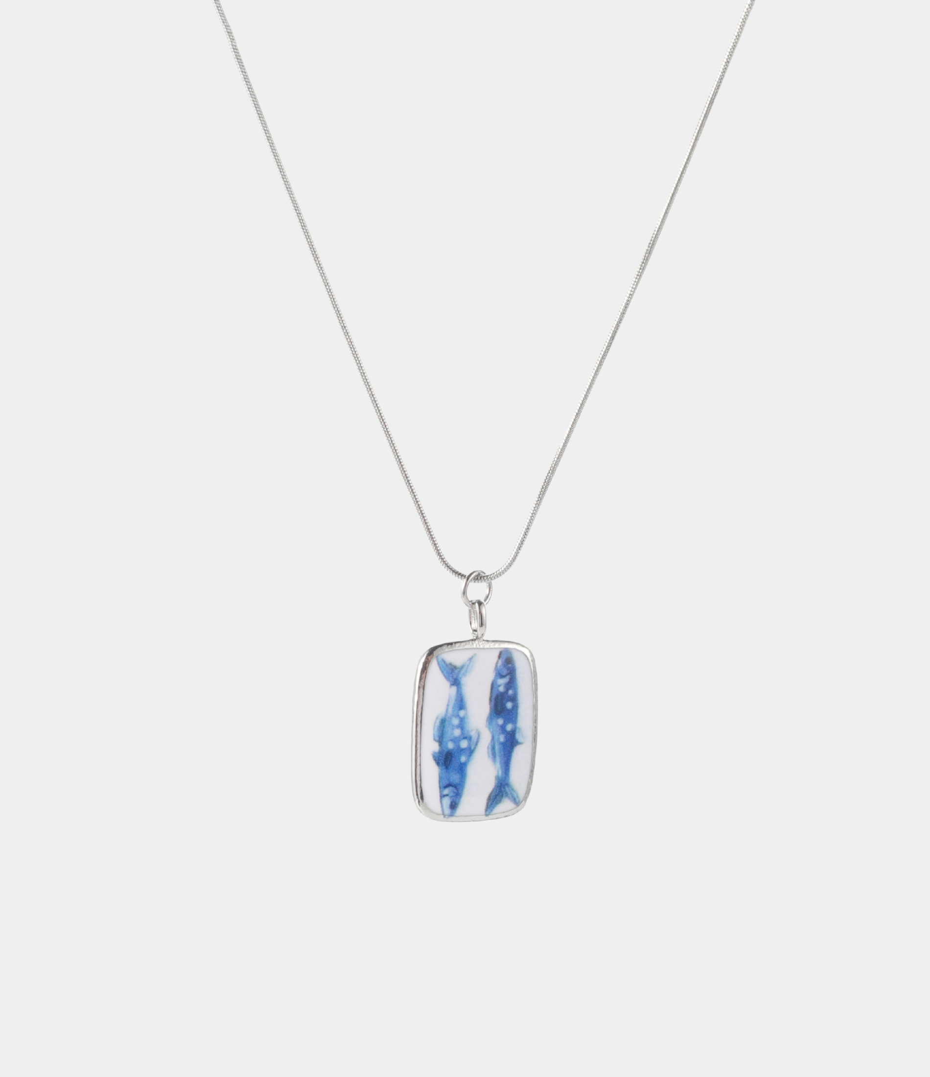 FISH CHARM NECKLACE