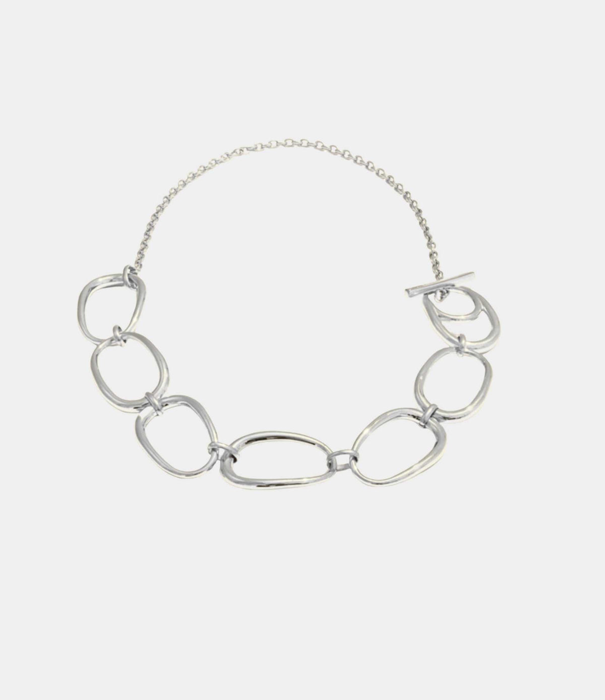 CAMILLA NECKLACE in silver-tone metal, featuring chunky polished oval links and a fine adjustable chain clasp