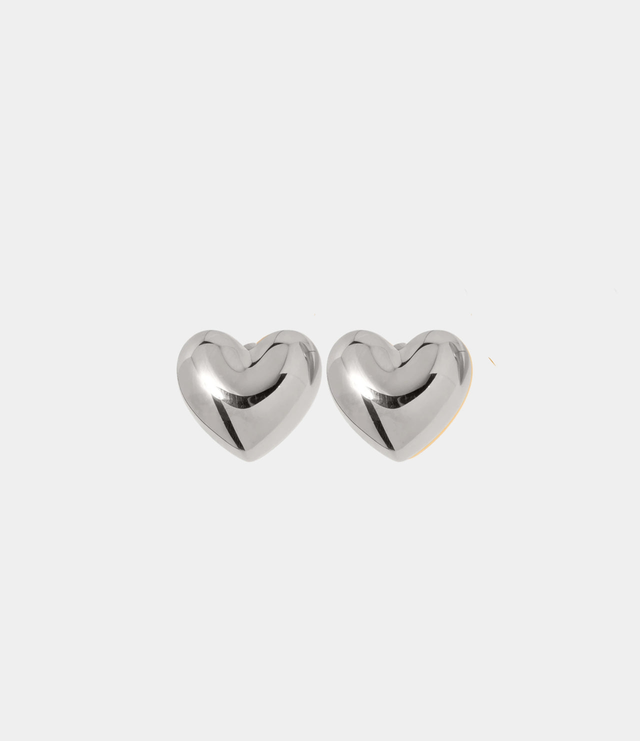 MIA HEART EARRINGS